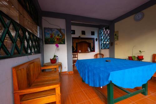 Hostal Oyo 1320 Green Orry Inn