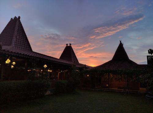 Joglo Ayem Tentrem