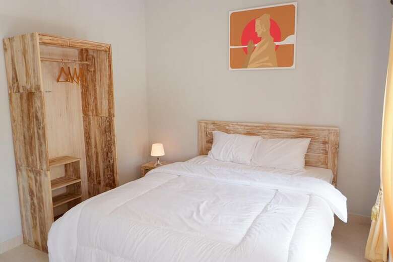 Hostal Lagriya Guest House