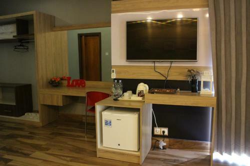 Lawaka Hotel