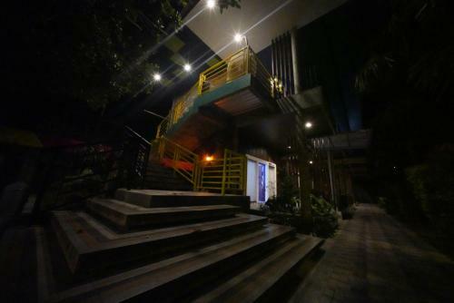 Lawaka Hotel