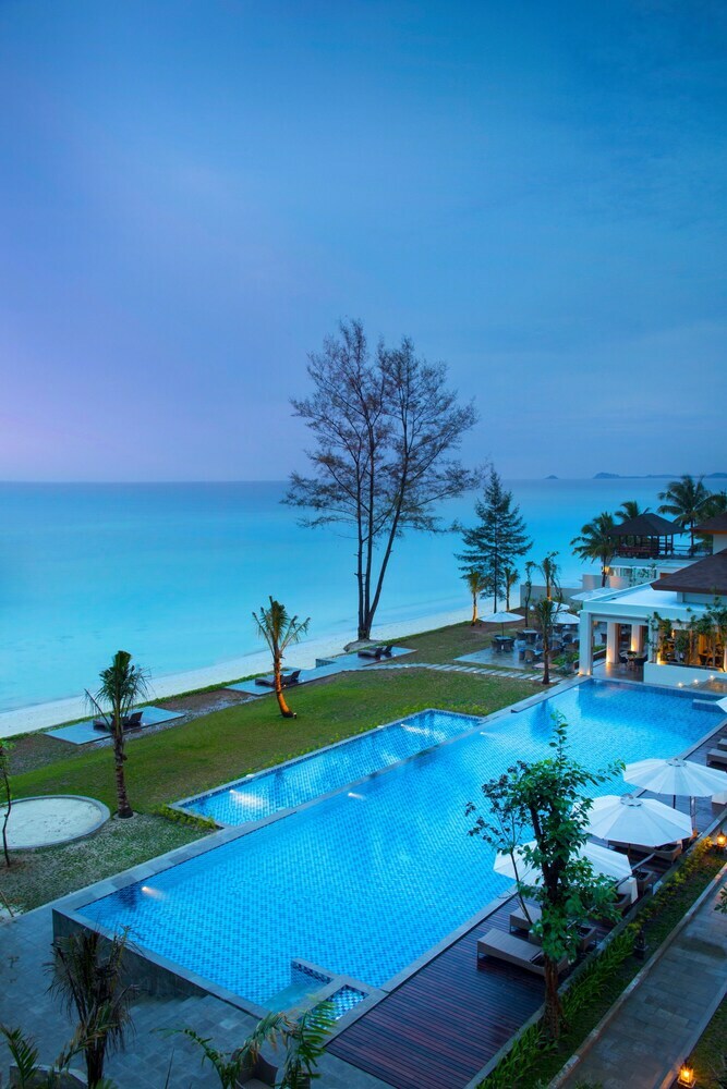 Hotel Santika Premiere Beach Resort Belitung