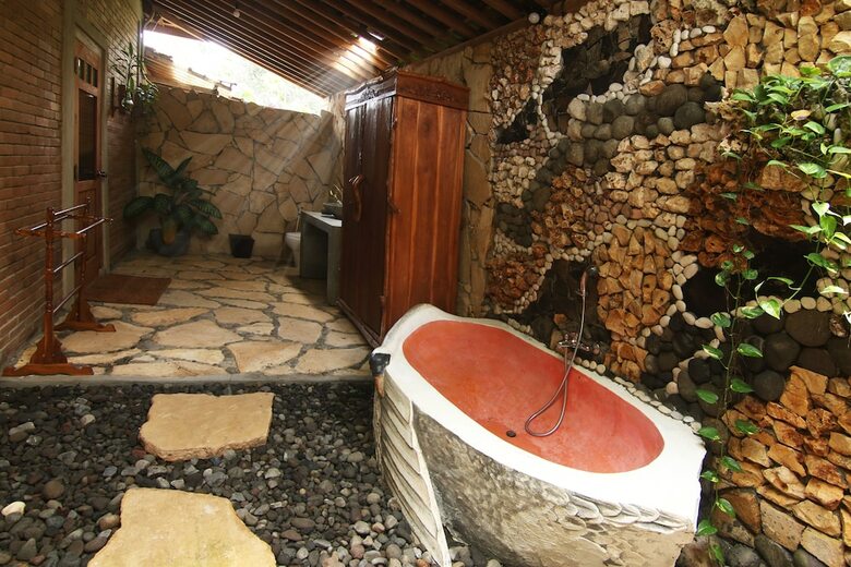 Hotel Rajaklana Resort And Spa