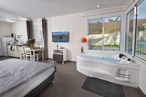 Villa Shmulik's Resort