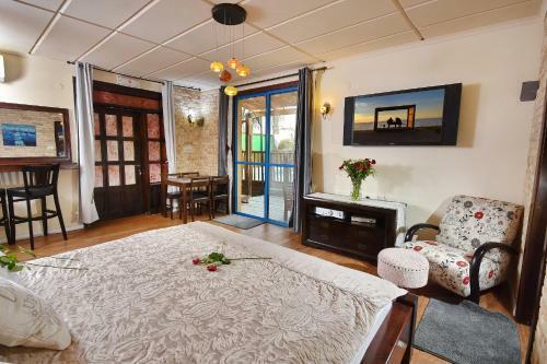 Villa Shmulik's Resort