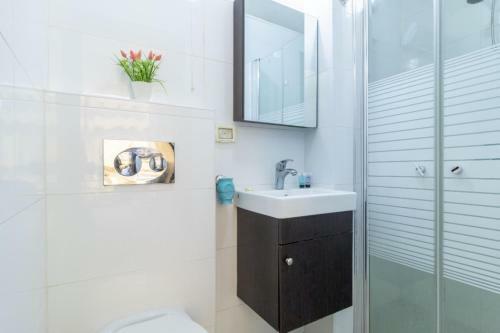 Nhe Machne Yehuda Apartments
