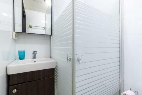 Nhe Machne Yehuda Apartments