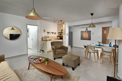 Lodge Adios- Suite In The Galilee