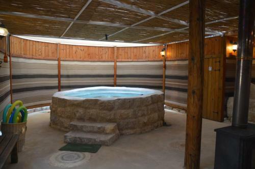 Lodge Shkutai Hottub Arava