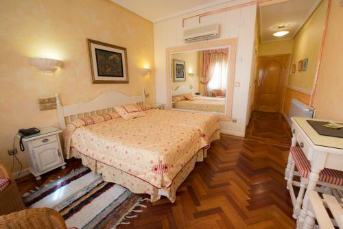 Hotel Los Arcos