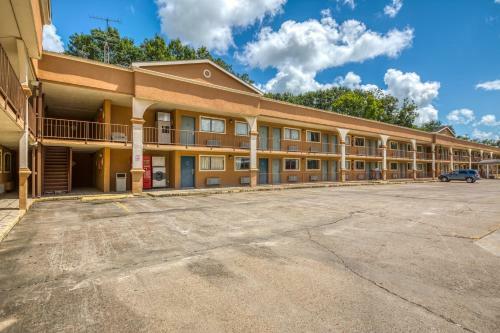Motel Budget Inn And Suites