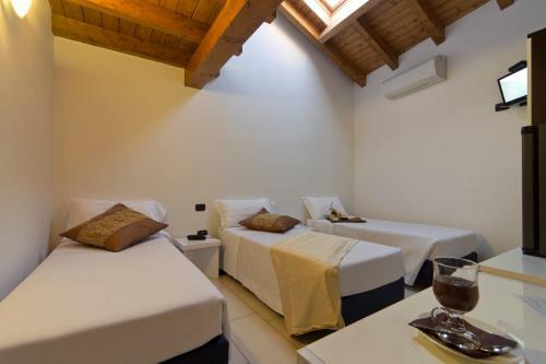 Hotel Albergo Ristorante La Locanda