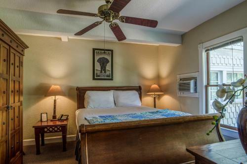 Hotel The Historic Peninsula Inn