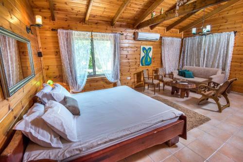 Lodge Liora's Paradise