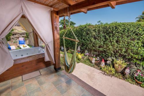 Lodge Liora's Paradise