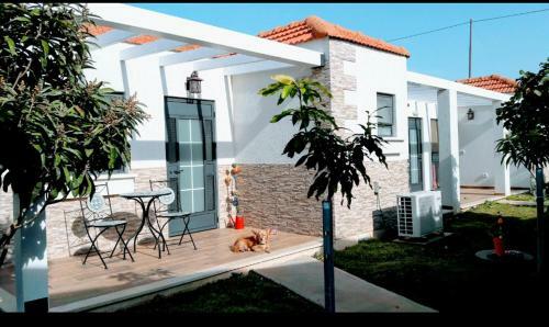 Lodge Mango Holiday Rooms