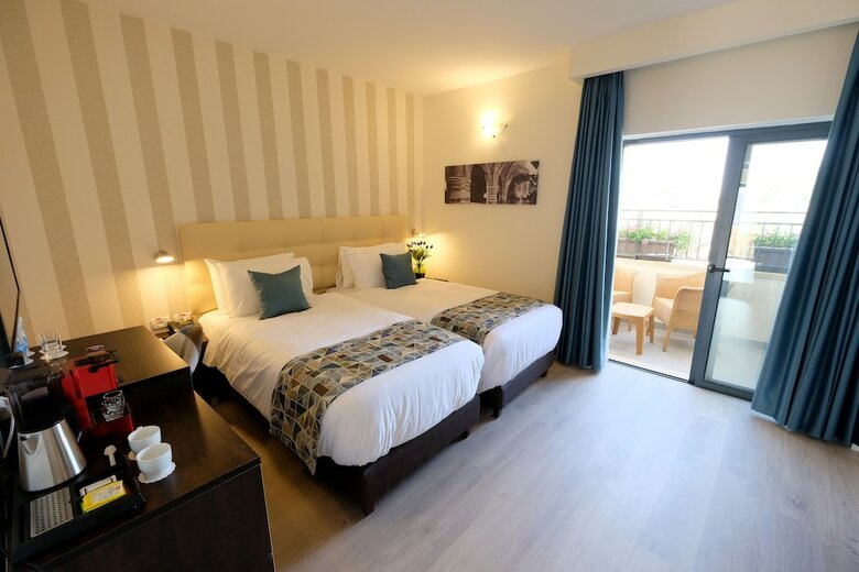 Tantur Hills Hotel