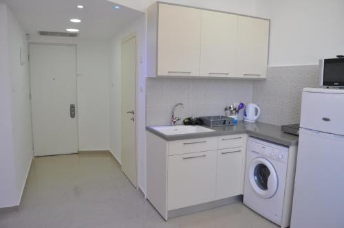 Colony Beach Hotel Apartment Tel Aviv Bat Yam 13
