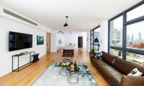 Renoma Apartments