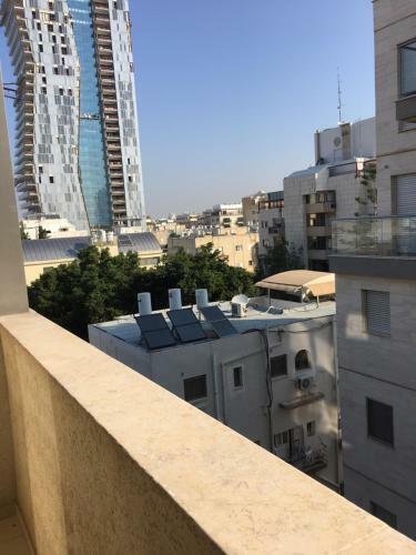 Luxury Beach Apartment On Ben Yehuda