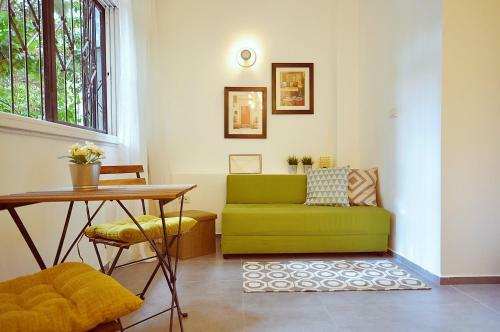 Apartamento Rebecca Inn House - City Center Studio