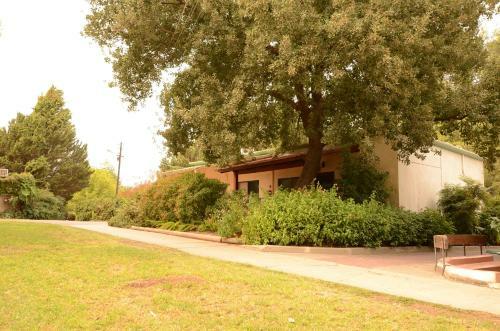 Hostal Kibbutz Gadot Guesthouse