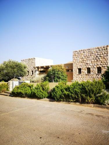 Kami Suites Hotel