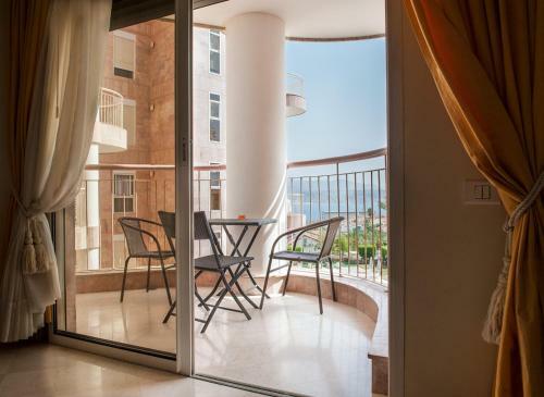 Apartment In Amdar Residence