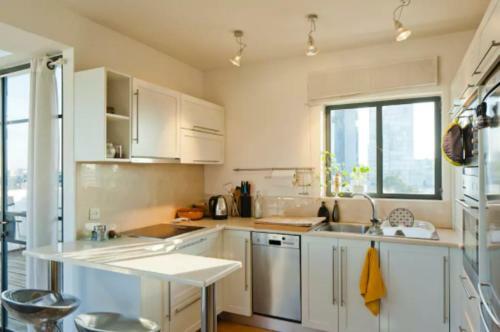 Apartamento The Rothschild Elegant Rooftop