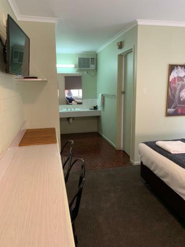 Finley Country Club Hotel Motel