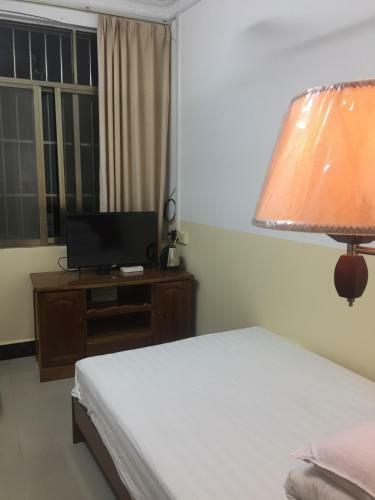 Hostal West City Guesthouse