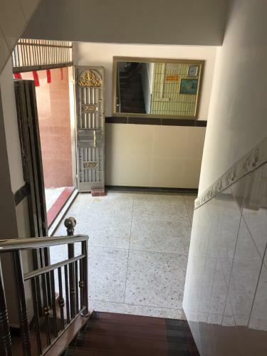 Hostal West City Guesthouse