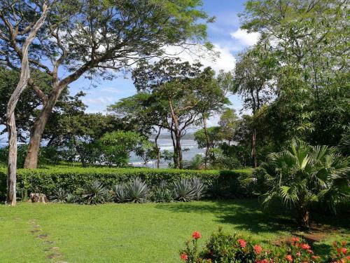 Hostal Oceanfront Gem At La Joya de Lagarto