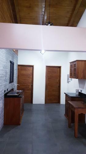 Hostal Helvetico Chalets & Reserve