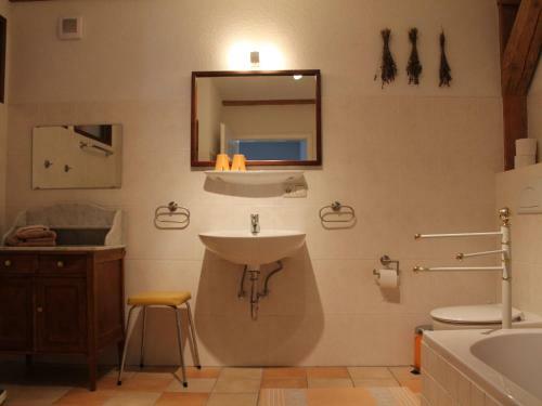 Spacious Apartment With Sauna In Buschenhagen