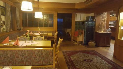 Posada Gasthof R�ssle