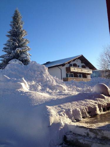 Hostal Zur Neuen Post Landhotel