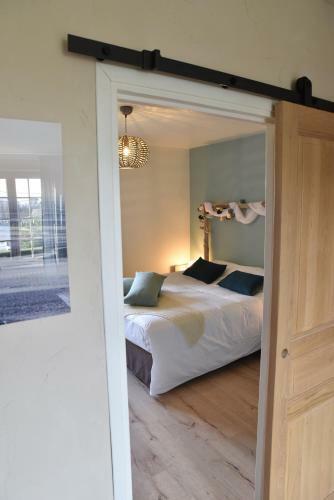 Hostal Petite Emeraude