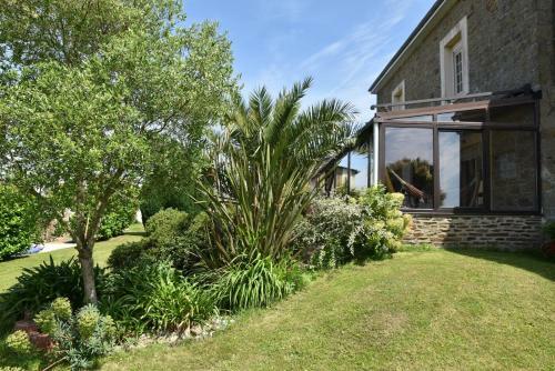 Hostal Petite Emeraude