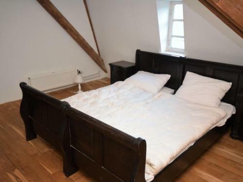 Cozy Holiday Home In Tour-de-faure With Swimming Pool