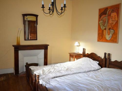 Cozy Holiday Home In Tour-de-faure With Swimming Pool