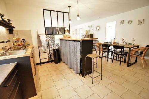 Villas Du Luberon - La Villa Des Saisons
