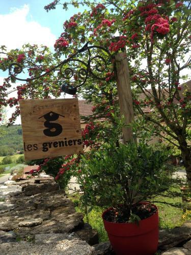 Hostal Maison Les Greniers