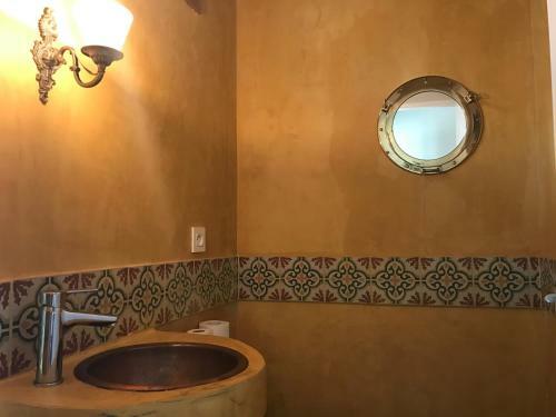 Hostal Maison Marie Louise