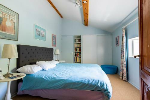 Plaigne Villa Sleeps 8 Wifi