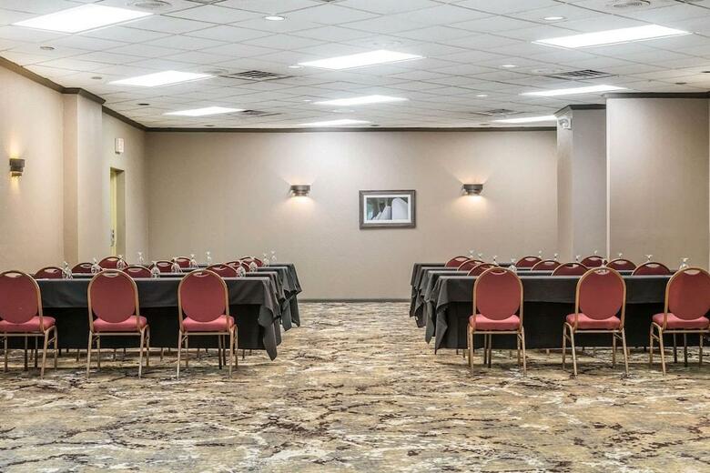 Clarion Hotel South Saint Paul