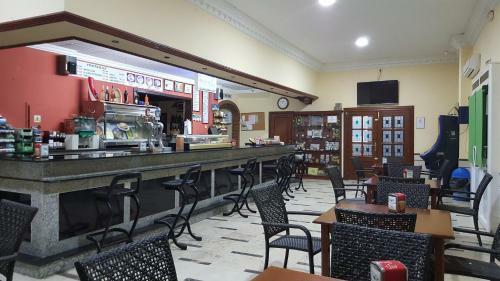 Hostal Restaurante El Lirio
