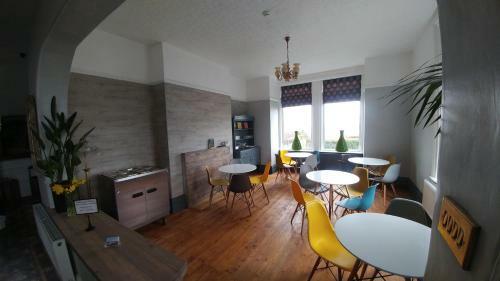 Hostal Mon Fort Guesthouse