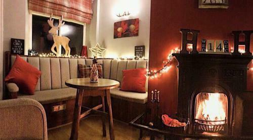 The Hinds Head Hotel