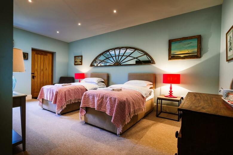 Bed & Breakfast Chippenham Park Kitchen Garden Rooms